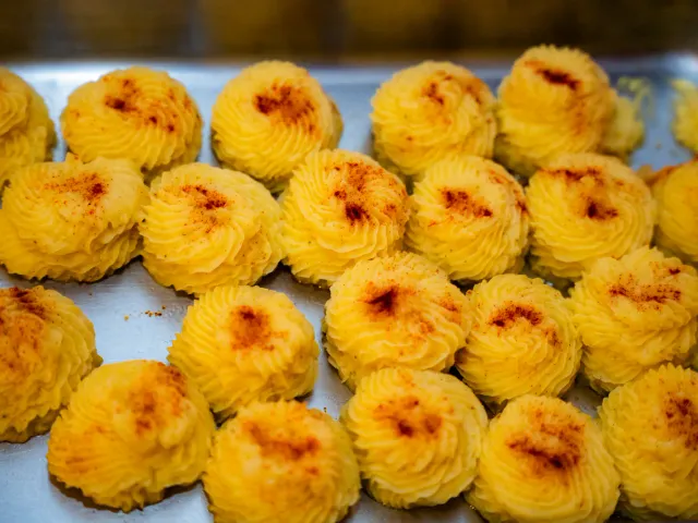 Guarniciones elegantes para catering de eventos