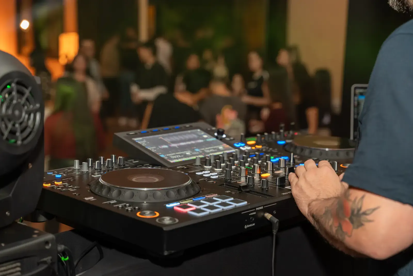 DJ Profesional